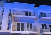 Bán nhà mặt phố Q.9, 105m², 3 tầng, 4PN, 8 tỷ, sổ đỏ