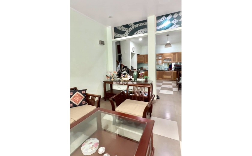 Bán nhà Lạc Trung, 86m2, 4 tầng, mặt tiền 8m, 29 tỷ, vỉa hè, ô tô tránh, kinh doanh đỉnh