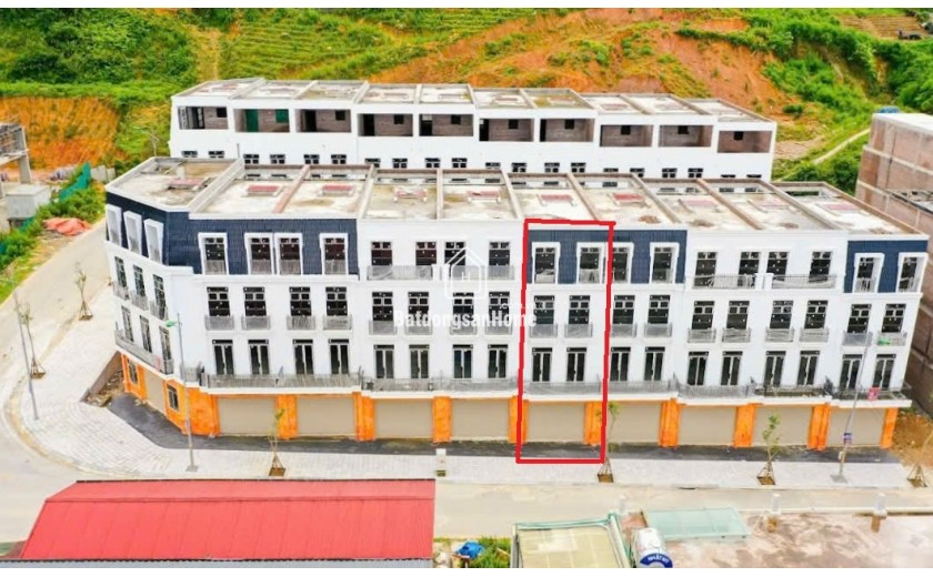 Chưa bao giờ sở hữu liền kề 4 tầng Sapa dễ đến thế. Chỉ 5,8x tỷ trung tâm thị xã Sapa