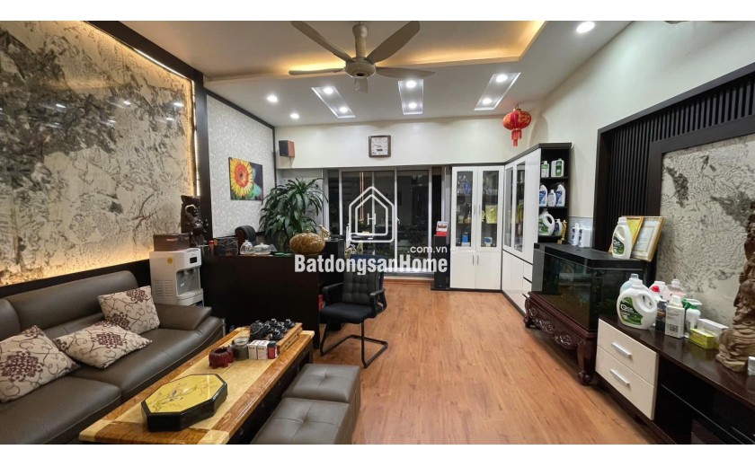 Bán nhà Vũ Phạm Hàm, 80m2, 7 tầng thang máy, mặt tiền khủng 5m, 32.5 tỉ, ô tô tránh, vỉa hè
