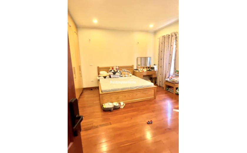 Bán nhà Lạc Trung, 86m2, 4 tầng, mặt tiền 8m, 29 tỷ, vỉa hè, ô tô tránh, kinh doanh đỉnh