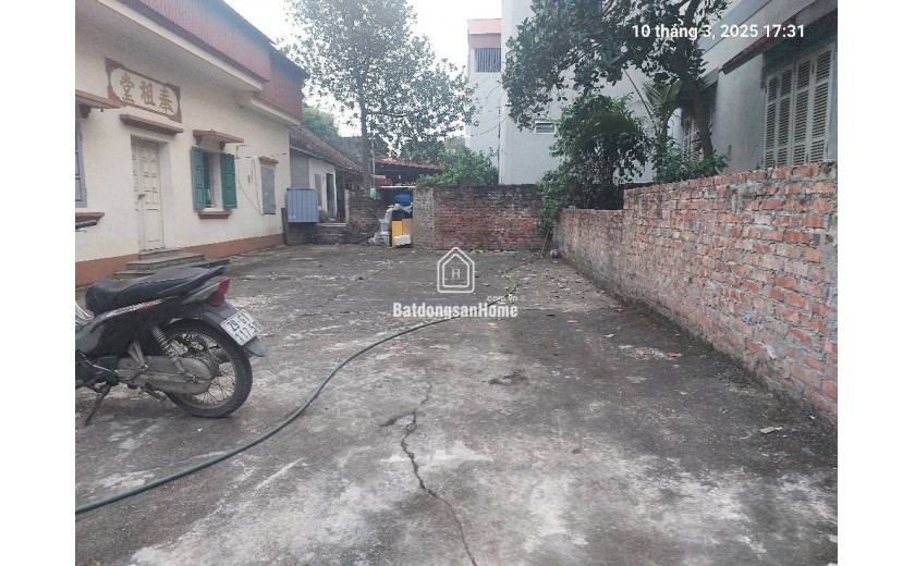 Cho thuê nhà Chi Đông, Mê Linh, 180m2, mt6m,3T, 4N. Đủ công năng. 9tr/ th.