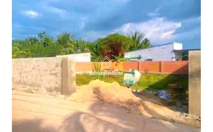 Cần Bán Gấp Mảnh Đất Phủ Hồng, Đường Bê Tông To Khu Dân Cư, Gần Trường Học , UBND Bàu Trâm
