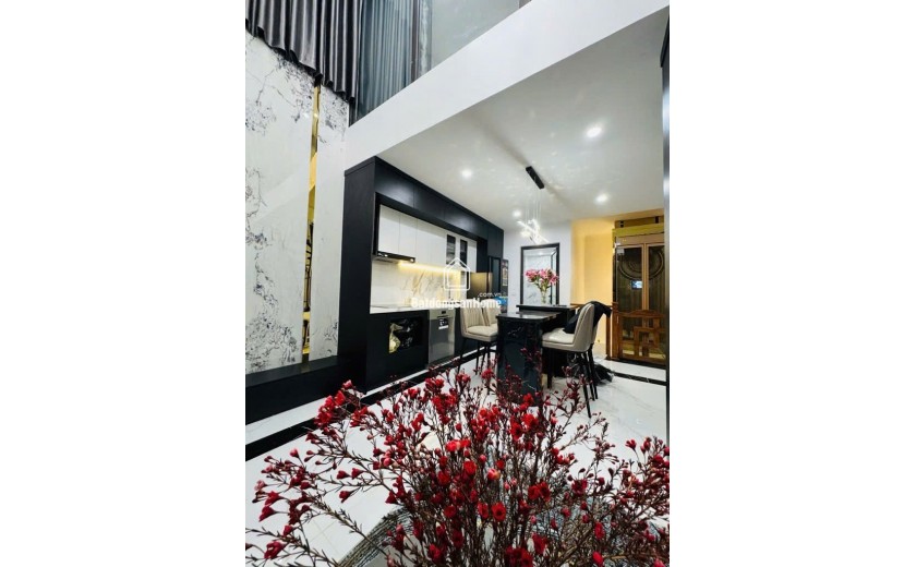 Nhà riêng 5 tầng thang máy phố Nguyễn Cao - Hai Bà Trưng - 50m2 giá chỉ 12.x tỷ