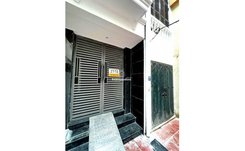 Chính chủ bán gấp nhà kề ô tô, ngõ 275 Quan Nhân, Thanh Xuân. DT: 33m2, 5 tầng, MT 5,5 m. 7.78 tỷ.