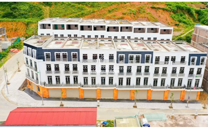 Chưa bao giờ sở hữu liền kề 4 tầng Sapa dễ đến thế. Chỉ 5,8x tỷ trung tâm thị xã Sapa