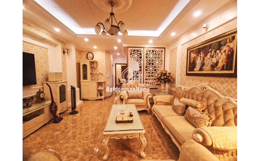 Hoàng Cầu, nhà đẹp, kinh doanh, vỉa hè, ô tô tránh, diện tích 101m, giá chỉ 27,75 tỷ