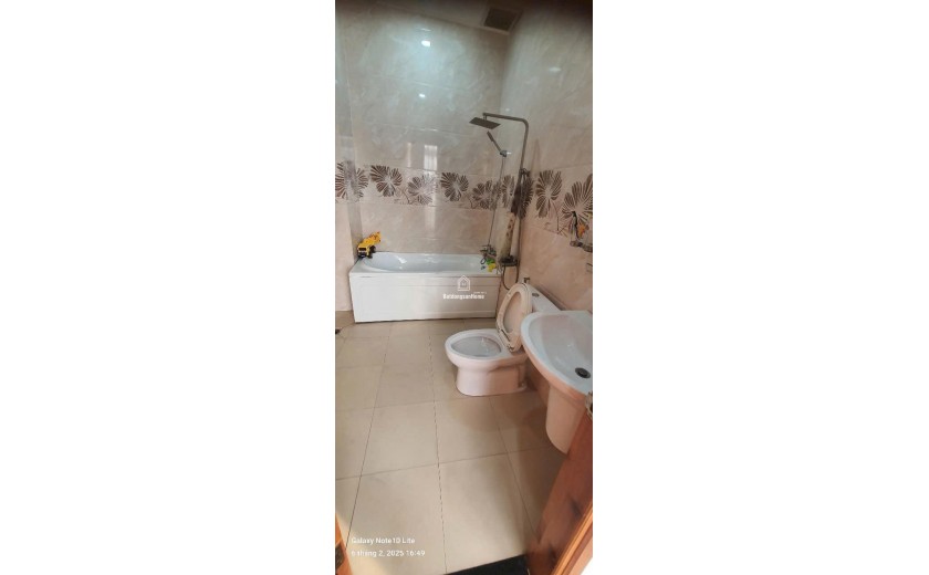 NHÀ PHỐ ĐẲNG CẤP KHANG ĐIỀN - XE HƠI ĐỖ CỬA - SỔ HỒNG CẦM TAY - GIÁ 10.5 TỶ - TT QUẬN 9