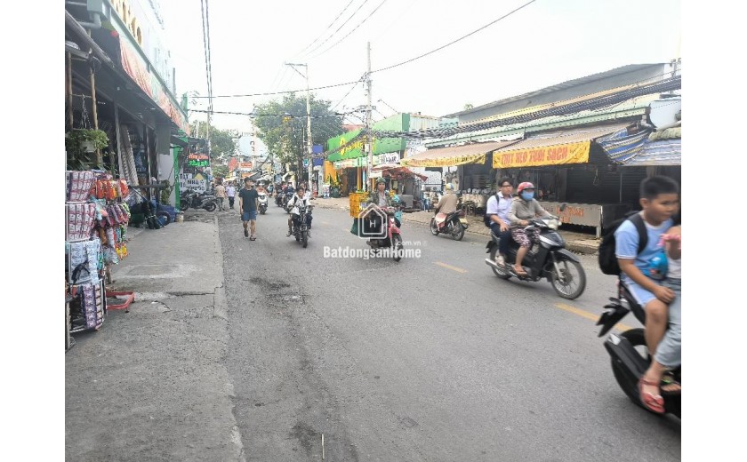 Bán nhà mặt phố Q.9, 100m2, 3 tầng, 5PN, 10.5 tỷ, sổ đỏ.công chứng nhanh.