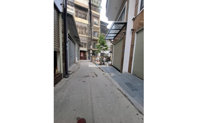 Phải Nhanh !!! Đất Hồng Tiến, Bồ Đề 60m x 6m gần oto chỉ 6t3 có tl. LH 0936123469