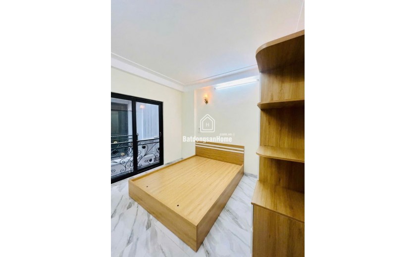Bán nhà Yên Bình 33mx4 tầng LÔ GÓC, 2 THOÁNG, 2 THOÁNG 3.9 tỷ.