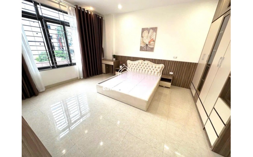 Bán nhà Cát Linh 50m, 3 tầng mặt tiền 3.6m 8.5 tỷ