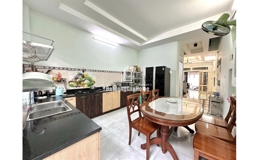 Bán nhà Cát Linh 50m, 3 tầng mặt tiền 3.6m 8.5 tỷ
