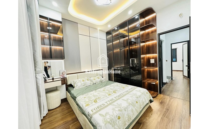 CỰC HIẾM! BÁN NHÀ VƯƠNG THỪA VŨ, 4 TẦNG, 3 MẶT THOÁNG, GẦN Ô TÔ, CHỈ 7.98 TỶ