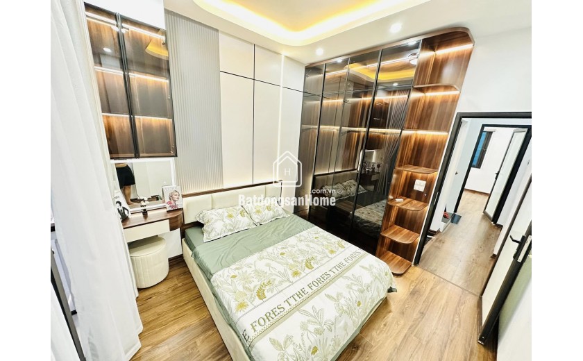 CỰC HIẾM! BÁN NHÀ VƯƠNG THỪA VŨ, 4 TẦNG, 3 MẶT THOÁNG, GẦN Ô TÔ, CHỈ 7.98 TỶ