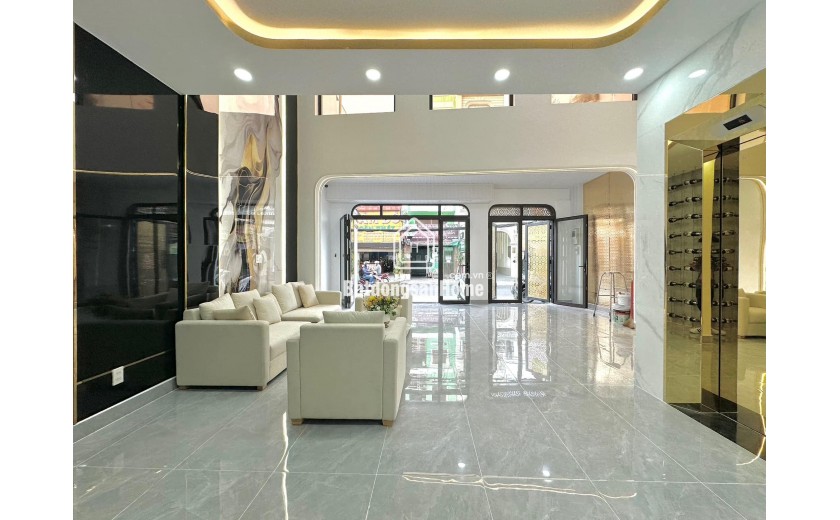HIẾM - HOT, Bán 145m2 đất đấu giá khu 3ha Phú Diễn, vỉa hè ô tô tránh, mặt tiền 8m, GIÁ 35 TỶ