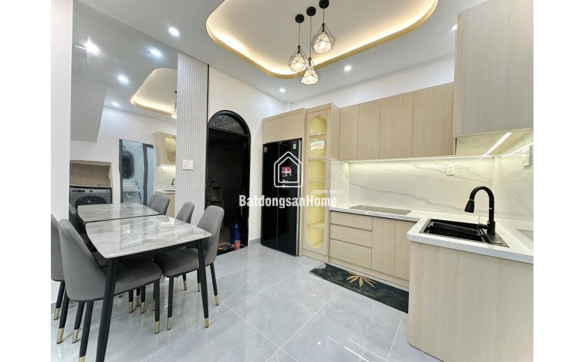 HIẾM - HOT, Bán 145m2 đất đấu giá khu 3ha Phú Diễn, vỉa hè ô tô tránh, mặt tiền 8m, GIÁ 35 TỶ