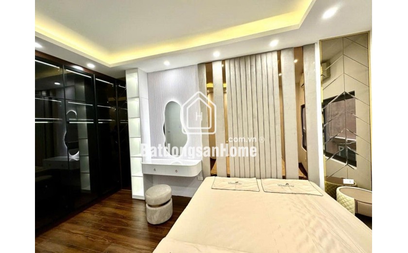 BÁN NHÀ KHƯƠNG TRUNG, NGÕ NÔNG, GẦN PHỐ, FULL NỘI THẤT, 6T*33M²,CHỈ 6.7 TỶ