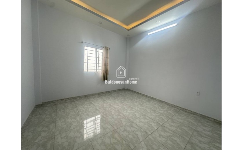 Nhà sát Trường Chinh - Tân Hưng Thuận- 64m2 - 2 Tầng - Hẻm 5m - 3.x tỷ