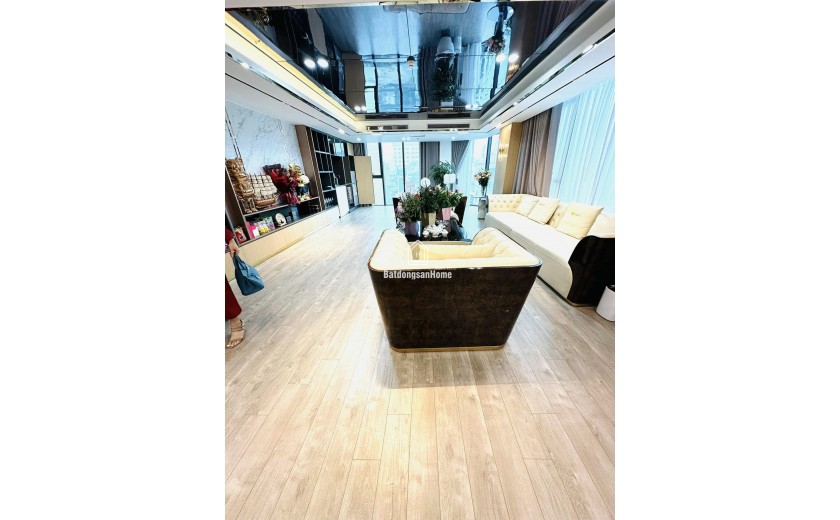 Tòa Văn Phòng Hạng A- Lô Góc Bề Thế-Phố Nguyễn Xiển 96/120m, 9Tầng,MT 20m 98 Tỷ
