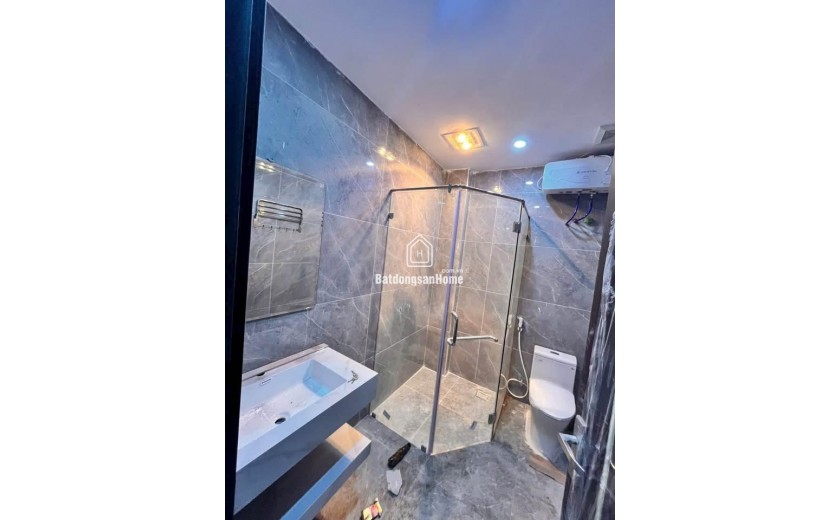 Nhà đẹp tuyến 2 Võ Nguyên Giáp, 97m 4.5 tầng, độc lập, Thang Máy, Giá 8.6 tỉ, gần AEON