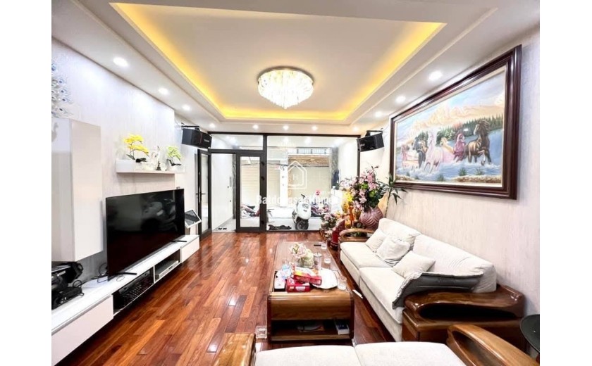 Bán cực gấp nhà phố Hoàng Cầu 5 tầng, 52m², 6PN, Ô Chợ Dừa Đống Đa, 20 tỷ, sổ đỏ