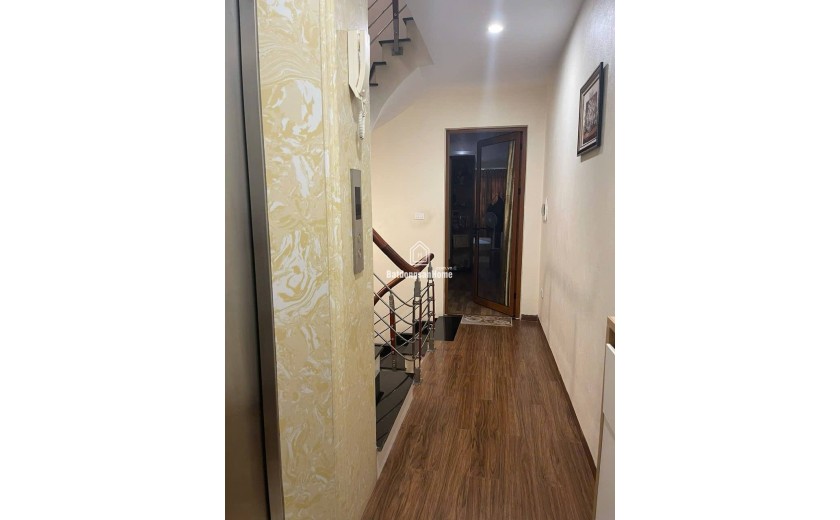 TUYẾN PHỐ HIẾM NHÀ BÁN-Mặt Phố Trần Đăng Ninh 40/42m, 7Tầng Thang Máy 27.8 Tỷ