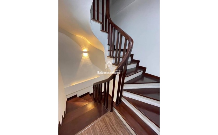 NHÀ THƯỢNG THANH - 5 TẦNG - THANG MÁY - GIÁ HƠN 6 TỶ