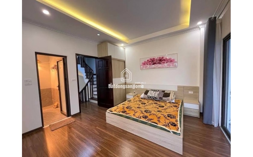 NHÀ THƯỢNG THANH - 5 TẦNG - THANG MÁY - GIÁ HƠN 6 TỶ