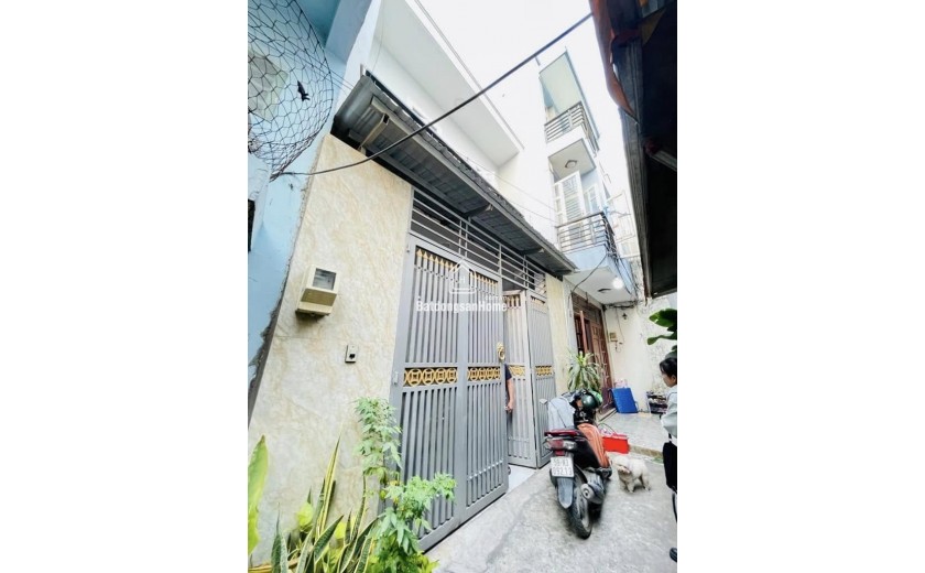 NHỈNH 4 ĐỒNG - LÊ TRỌNG TẤN -HXH - CÁCH MT 1 CĂN - 2 TẦNG - 60M NGANG 5