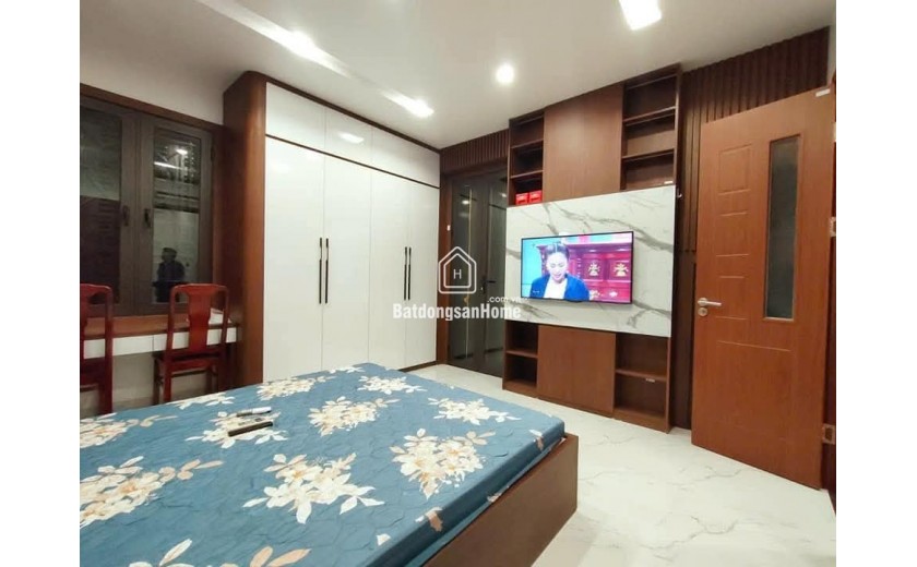 CỰC PHẨM NGAY SÁT MẶT PHỐ-LôGóc Phố Thái Hà 32m/ 6T Thang máy, MT 7.4m 11.85 Tỷ