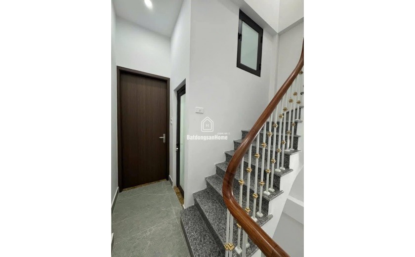 Bán nhà đẹp mặt ngõ phố Hoàng Hoa Thám 35m2 4tầng mặt tiền 3.5m 7.6 tỷ Tây Hồ