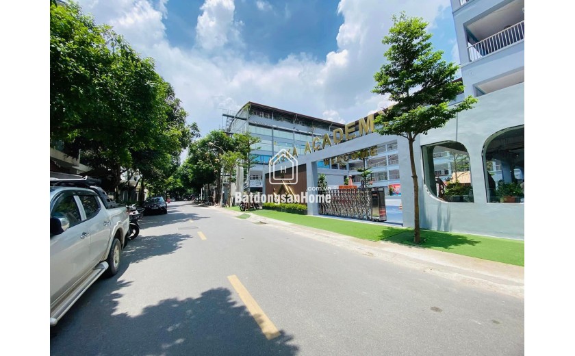 Biệt Thự KĐT Dịch Vọng (Gần Công Viên Cầu Giấy) 310m/ 4Tầng +1 Hầm, MT 15m 89 Tỷ