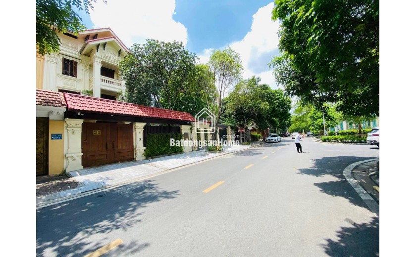 Biệt Thự KĐT Dịch Vọng (Gần Công Viên Cầu Giấy) 310m/ 4Tầng +1 Hầm, MT 15m 89 Tỷ