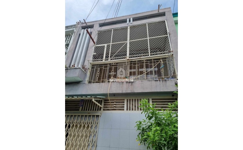 CHỈ 4.5TỶ- [P3Q8] -DT: 55 M2 (4 X 14) - HẺM -PHẠM THẾ HIỂN- RỘNG 4M