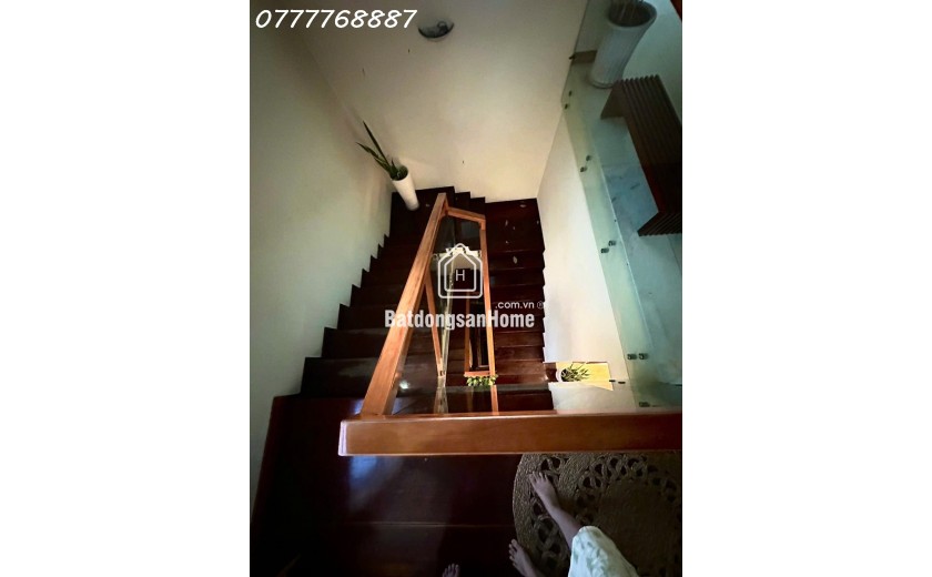 Hàng đầu tư Tòa nhà 223m2 đất hầm 7 tầng ngay Phan Đăng Lưu Phú Nhuận