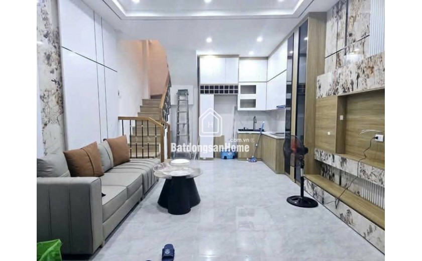 Bán Nhà Lê Trọng Tấn Thanh Xuân 30m x 5 Tầng Mới Đẹp Full Nội Thất Gần Ô TÔ Giá 6.8 Tỷ
