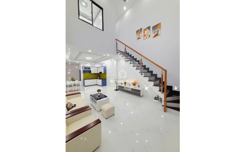 NHÀ 2 TẦNG - LÔ GÓC - 68M2 - HẺM XE HƠI - AEON BÌNH TÂN - Ở NGAY