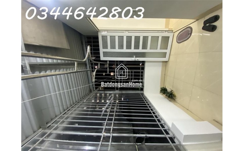 Bán nhanh nhà 4 tầng x 28m2 KHƯƠNG TRUNG - THANH XUÂN giá chỉ 4 tỷ (sổ đỏ chính chủ )