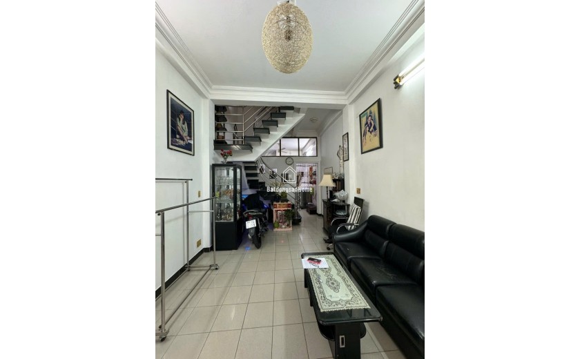 Bán nhà đường Nguyễn Tri Phương, Quận 10, 46m2, 4 tầng, hẻm xe hơi, 14 tỷ