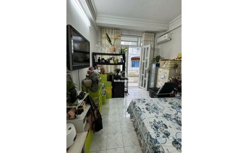 Bán nhà đường Nguyễn Tri Phương, Quận 10, 46m2, 4 tầng, hẻm xe hơi, 14 tỷ