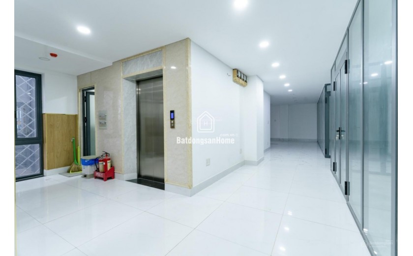 Bán toà nhà Đại Phát, Mặt Tiền Kinh Doanh Đa Ngành Nghề, Giáp Nguyễn Oanh, SHR