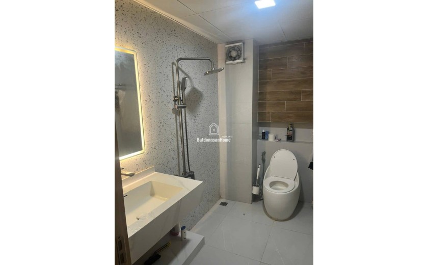 Bán gấp CH Chung cư  siêu Vip, CT2A  KĐT  Văn Quán, Hà Đông. DT: 75m2 – 2PN . 4,15 tỷ.
