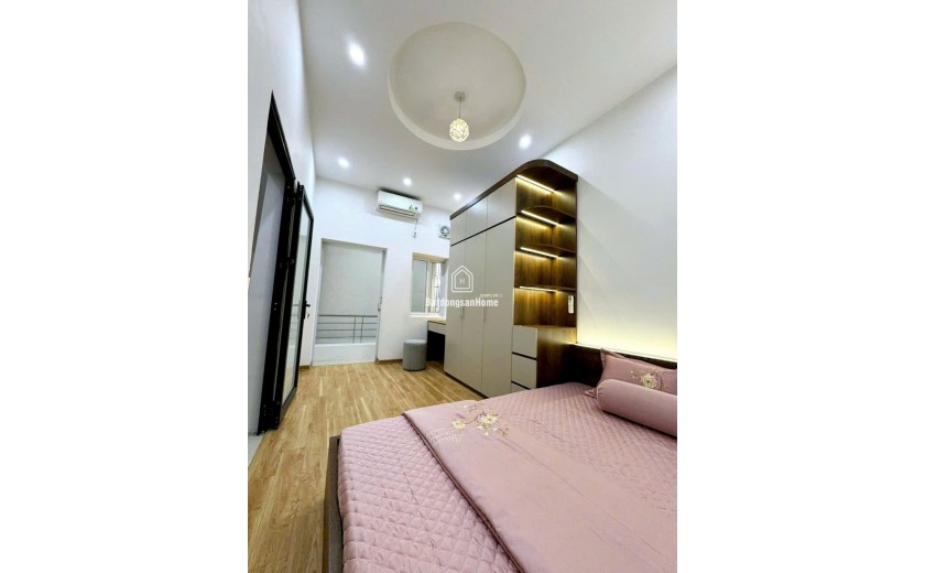 BÁN NHÀ TRẦN QUANG DIỆU ĐỐNG ĐA NGÕ TO NHƯ PHỐ - FULL NỘI THẤT CHỈ VIỆC VỀ Ở THOÁNG SÁNG 5,9 TỶ
