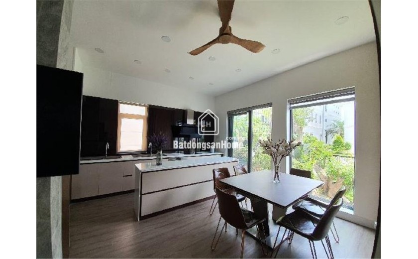 Biệt Thự 4 Tầng, 130m2 Thống Nhất, Bình Thọ, Thủ Đức, Sổ Hồng Chính Chủ