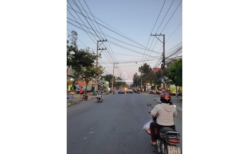 Bán nhà mặt phố Chiêu Liêu, Dĩ An, Bình Dương - 7.6 tỷ, 186m²