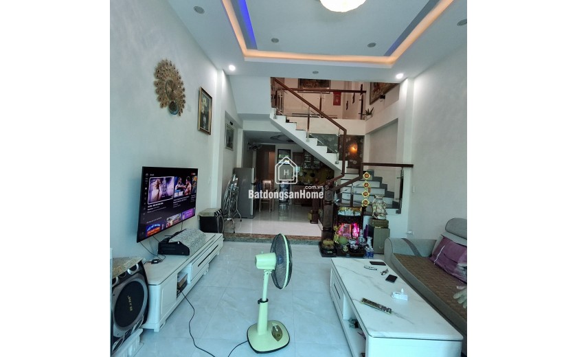 NHÀ 3 TẦNG ĐẸP ĐẤT 78M2 – 4 NGỦ Ở NGAY – Ô TÔ ĐỖ CỬA – KIỆT 5M THÔNG TỨ TUNG 4.65 TỶ