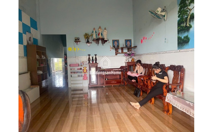SANG MỸ ĐỊNH CỰ KHÔNG CÓ AI CHĂM NÊN CẦN BÁN VƯỜN SẦU RIÊNG 300 CÂY