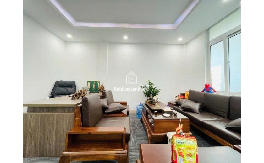 BÁN GẤP MẶT PHỐ VIP CẦU GIẤY, 4 LÀN XE, VỈA HÈ ĐÁ BÓNG, 5 TẦNG, KINH DOANH, CHỈ 21 TỶ