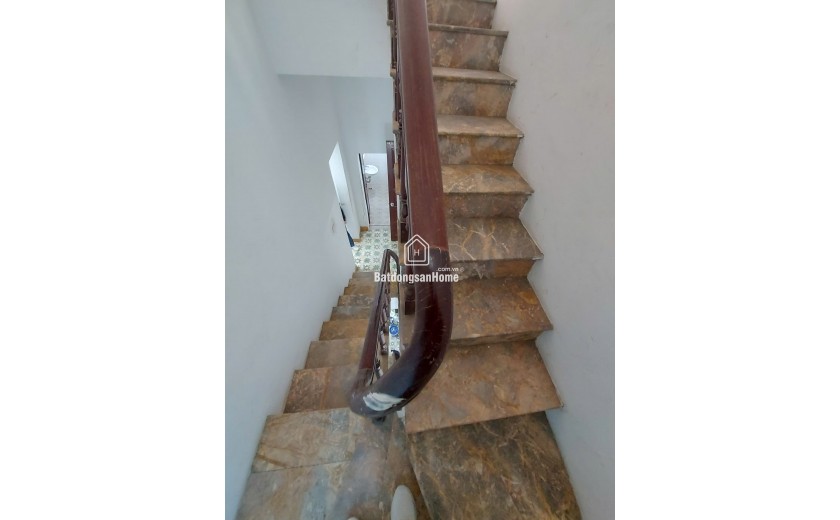 Cho thuê khu Lê Trọng Tấn, TX lô góc, 2 mặt ngõ, 140m, 3 tầng làm văn phòng, kho hàng...Giá 18.5tr/tháng